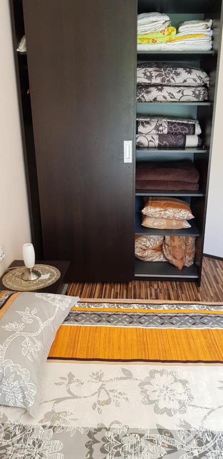 Apartment With Green Terrace Burgasz Kültér fotó
